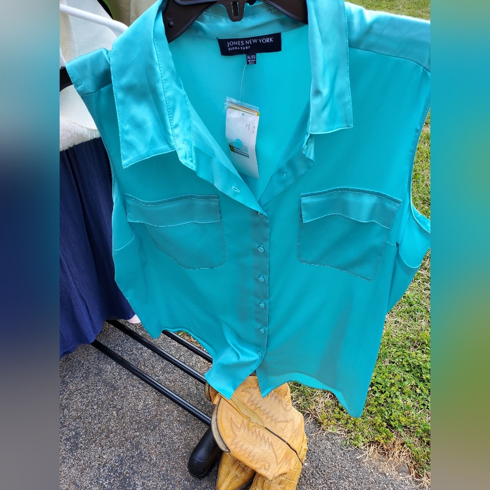 Woman blouse